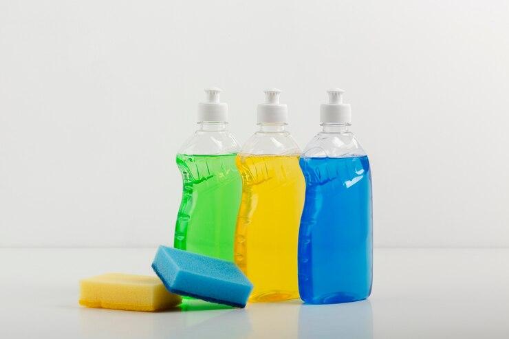 Os benefícios dos detergentes especializados: limpeza eficiente para diferentes indústrias